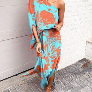 One Shoulder Split Hem Maxi Dress